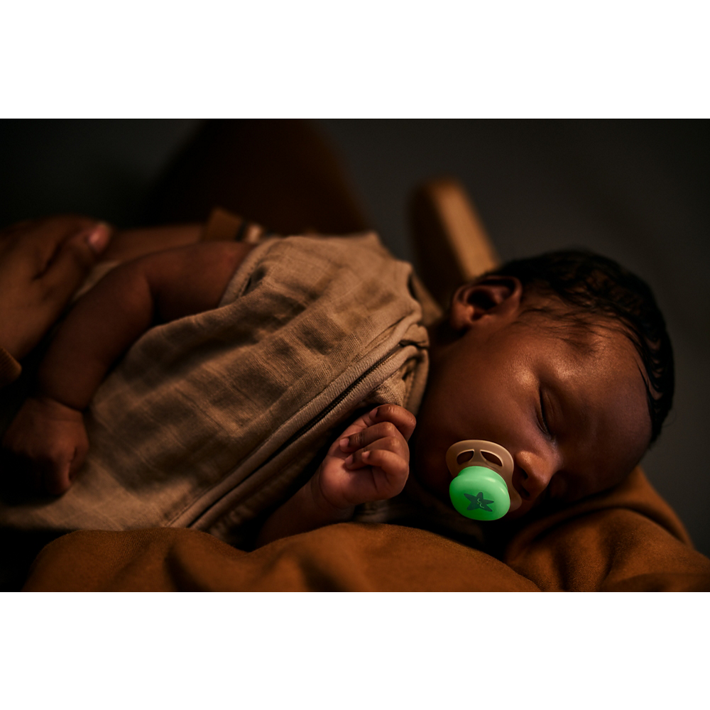 Philips Avent Ultra Start noćna duda varalica, 0-2m, djevojčica, 2kom, SCF075/07