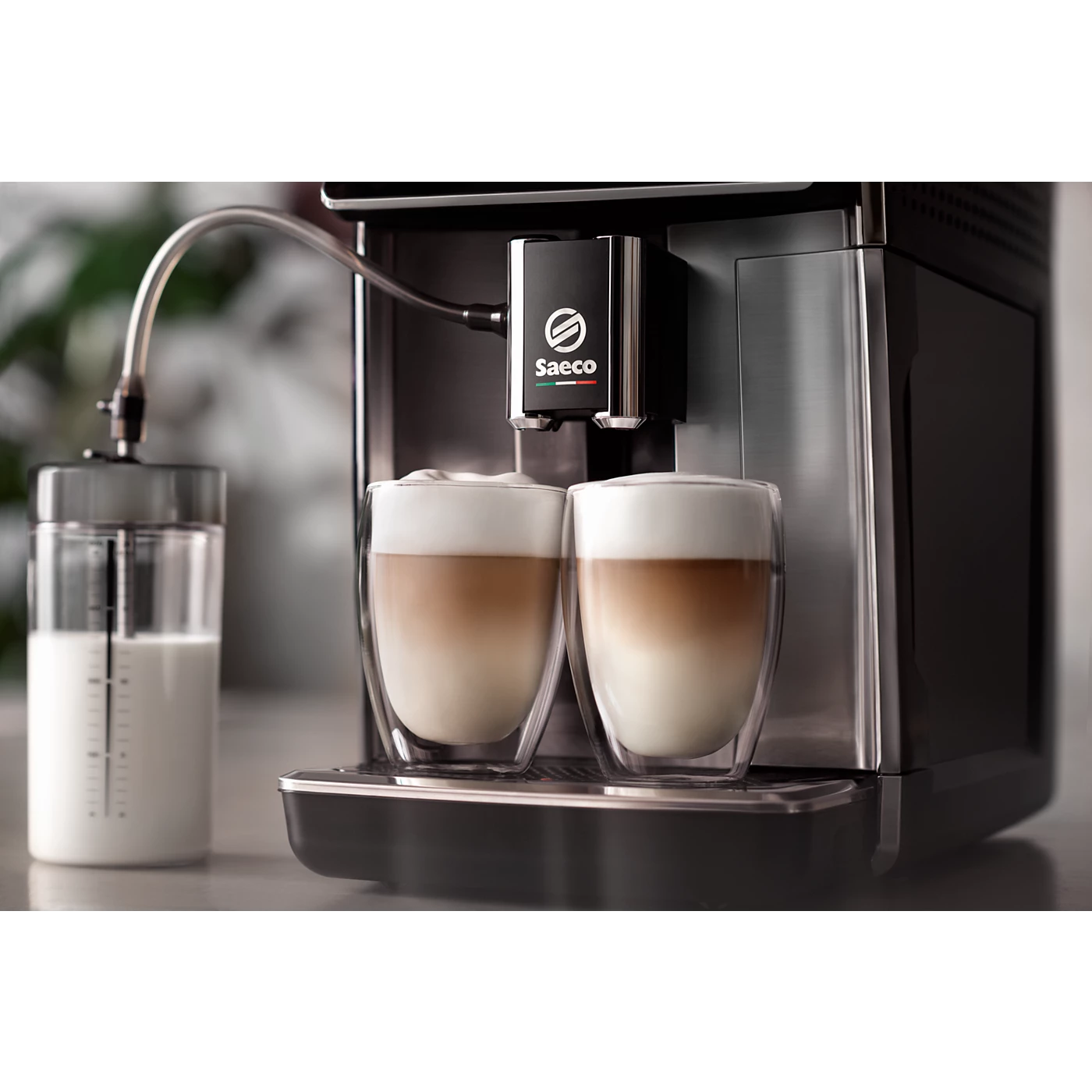 Saeco Automatski aparat za kavu SM6685/00 GranAroma Delux