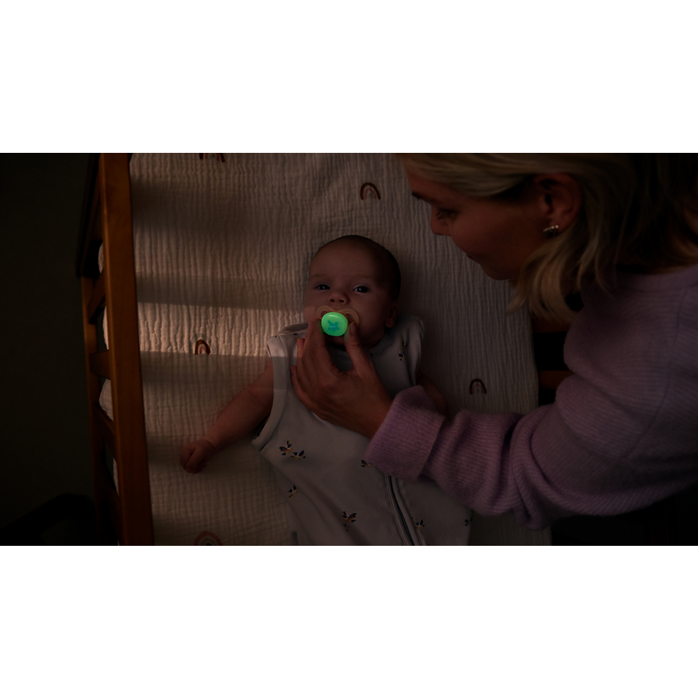 Philips Avent Ultra Start noćna duda varalica, 0-2m, djevojčica, 2kom, SCF075/07